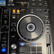 Pioneer XDJ-RX2, UDG Rack, Decksaver