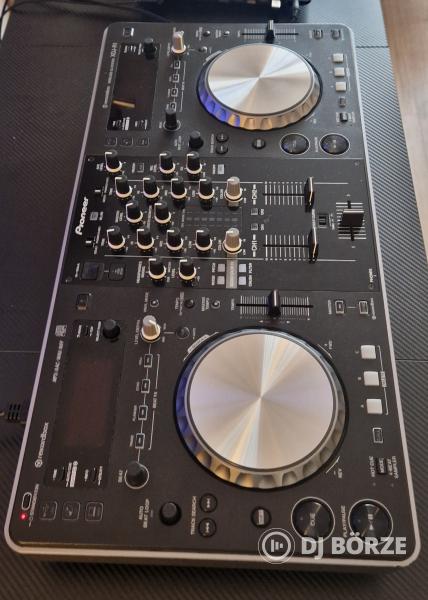 Pioneer xdj r1