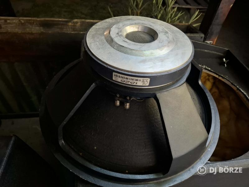 Eladó hangfalszett !