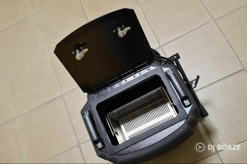 Eladó egy szinte vadiúj Chauvet Nimbus szárazjeges ködgép (füstgép)