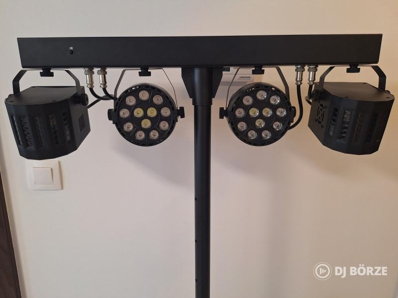 Eladó 2 db új mobil fény szett dobozában, hordtáskáiban