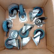 2db Showtec Showbar 4, fénytartó gerendák, szállító láda, nagy kerekek stb