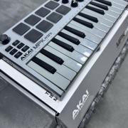 Akai MPK mini MK3 Grey MIDI mesterbillentyűzet