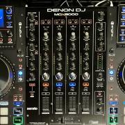 Denon DJ MCX8000 – hibátlan állapot + ZOMO hardcase + Decksaver