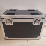 Eladó számlával, garanciával, új 19x15 watt wash zoom robotlámpák rackekkel