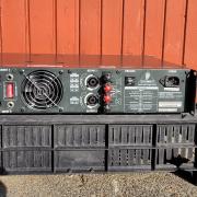 Behringer EP2000 végfok