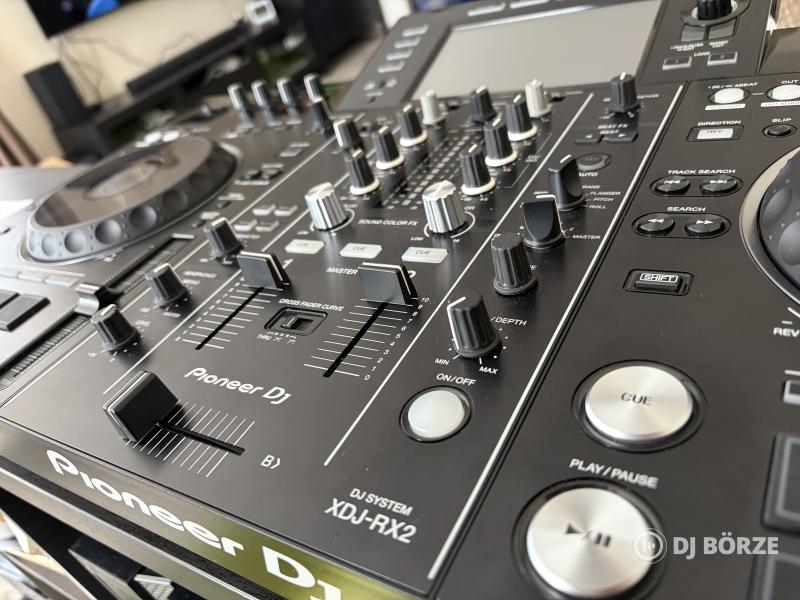 Mint az új! Pioneer RX2 standalone pult.