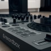 Pioneer DDJ-FLX6-GT + M-Audio BX4 4,5" 120W ( egyben vagy akár külön külön is! )