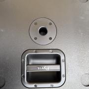 the box Pyrit 212 Sub A aktív mélyláda védőtokkal