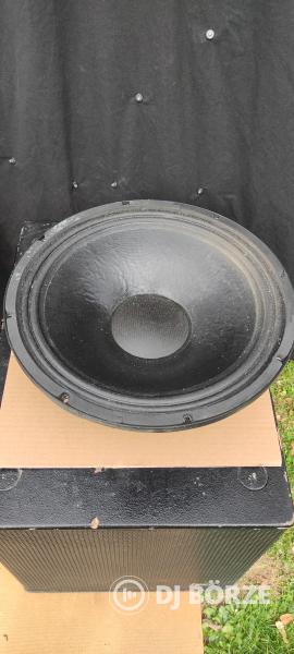 Nova15" mély hangszóró