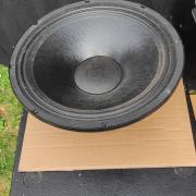 Nova15" mély hangszóró