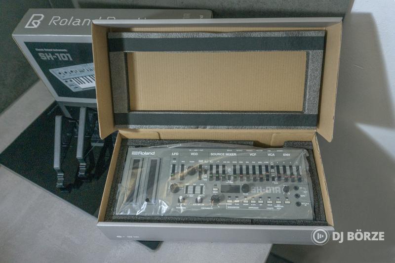 Roland SH-01A szinti