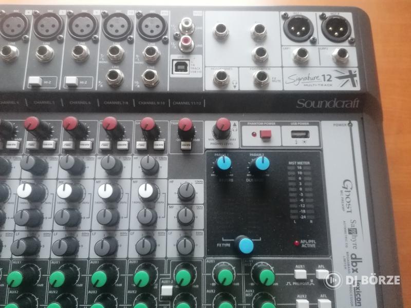 Soundcraft signature 12