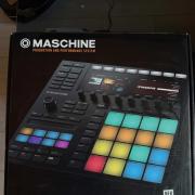 MK3 Maschine Studio midi kontroller