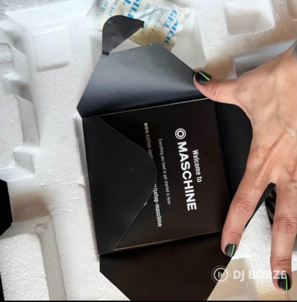 MK3 Maschine Studio midi kontroller