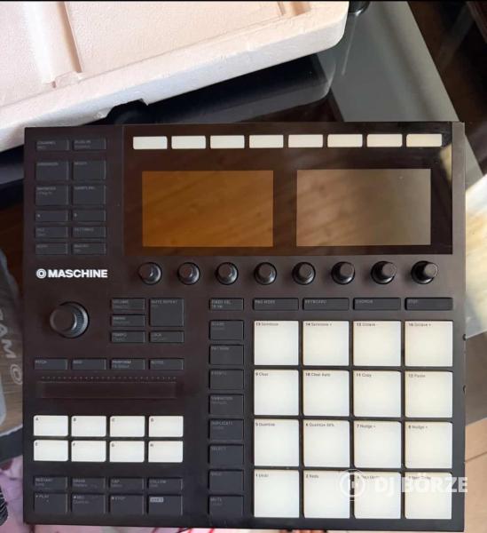 MK3 Maschine Studio midi kontroller