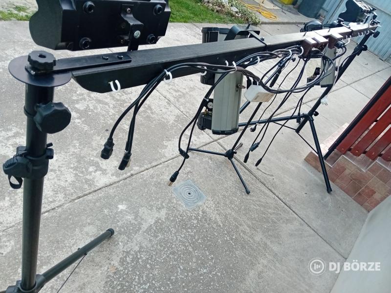 Komplett Mobil fényállvány, fényekkel, 230v és dmx vezetékekkel, szállítózsákokkal(beszámítás is)