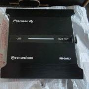 Pioneer RB-DMX1 USB-s DJ DMX vezérlő Rekordboxhoz