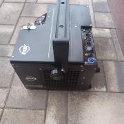 Adj entour venue hazer.