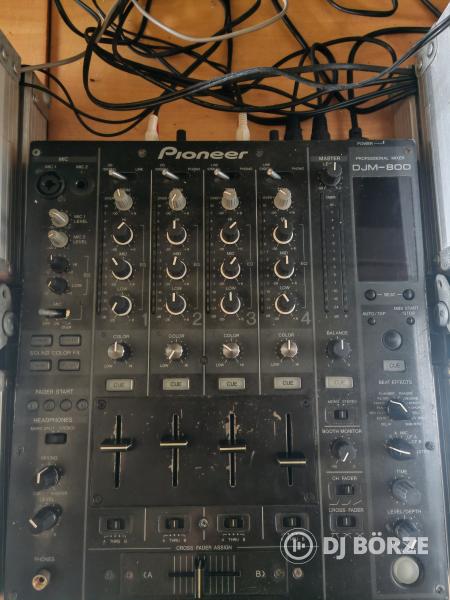 Pioneer CDJ 850 és DJM 800