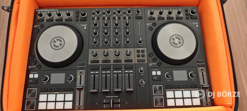 Traktor S4 Mk3 + UDG táska