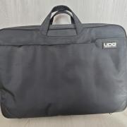 Traktor S4 Mk3 + UDG táska