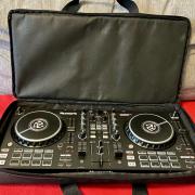 Numark Mixtrack Pro FX táskával