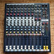 SOUNDCRAFT EPM8 keverő