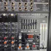 Behringer QX 1832 keverő