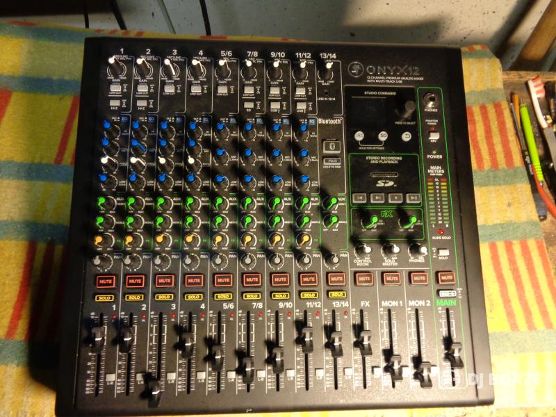 Mackie Onyx 12 keverő eladó