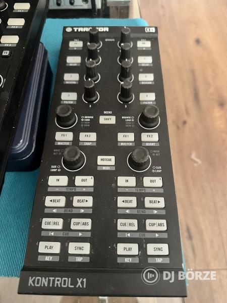 Native Instruments x1 kontroller