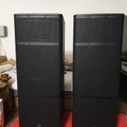 Electro-Voice ELX 215 hangfalpár