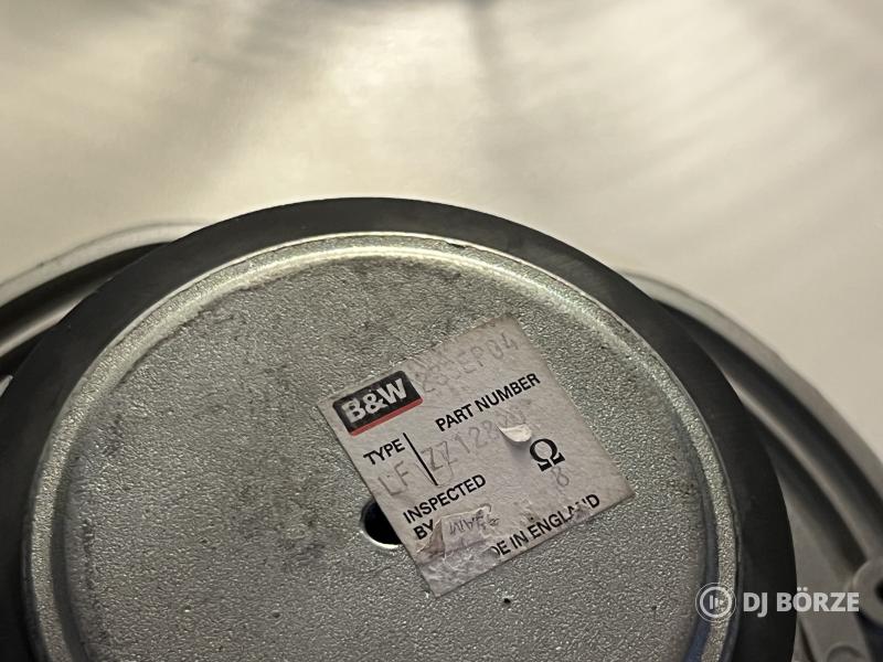 Bowers & Wilkins alumínium mélysugárzók