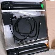 L&Y LY-8103L vezetéknélküli mikrofon szett