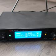 L&Y LY-8103L vezetéknélküli mikrofon szett