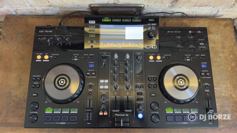 Pioneer XDJ-RR + Decksaver és UDG 4-in-1 táska!