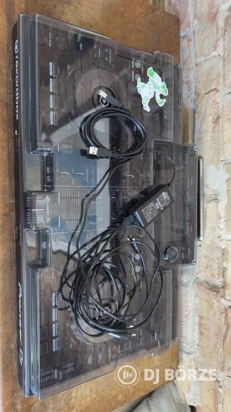 Pioneer XDJ-RR + Decksaver és UDG 4-in-1 táska!