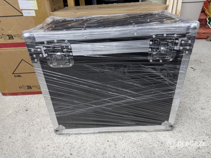 "Mini" 7R 230W Beam mozgófejes robotlámpa