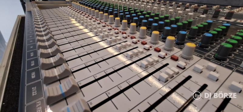 Soundcraft Signature 22