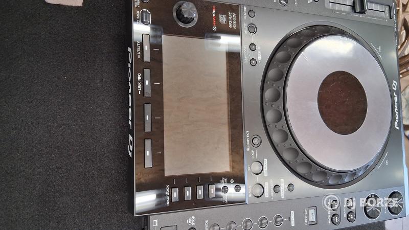 Pioneer CDJ-900 nexus