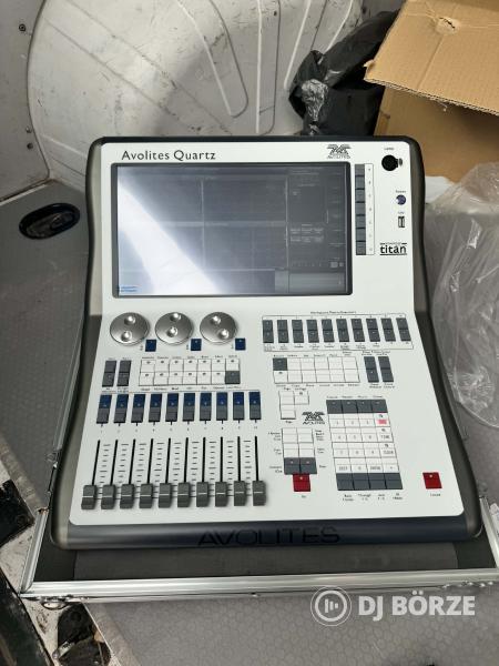 Eladó Tiger Quartz Fényvezérlő V17 Rackben