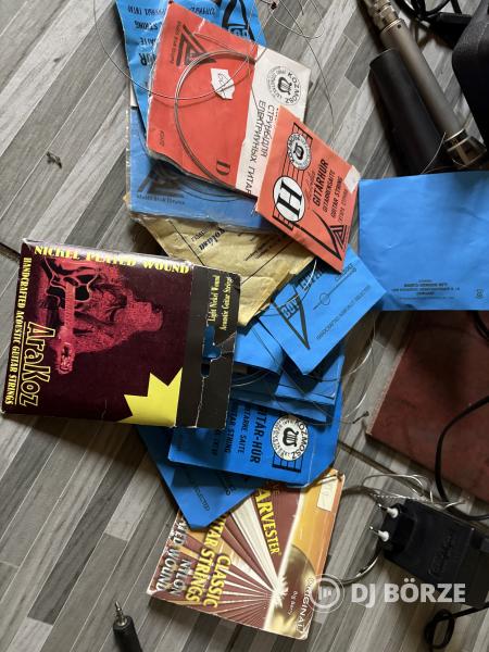 Elado egy pár zenekari dolog