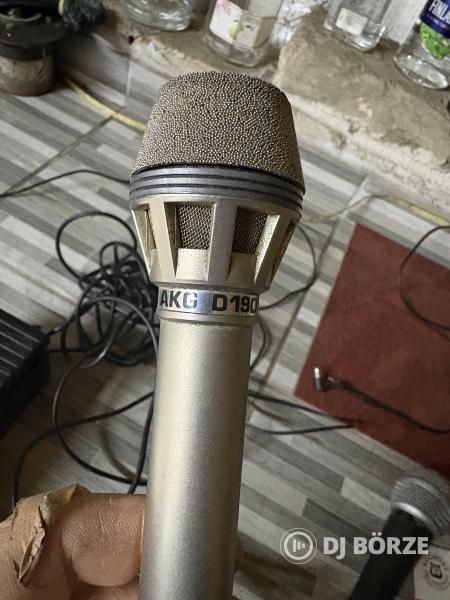 Elado egy pár zenekari dolog