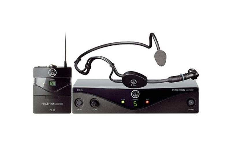 AKG - WMS45 Sport Set fejmikrofonnal U2: 614.1 - 629.3 MHz